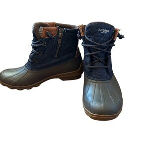 Sperry duck boots, blue plaid, green, size 6 women’s